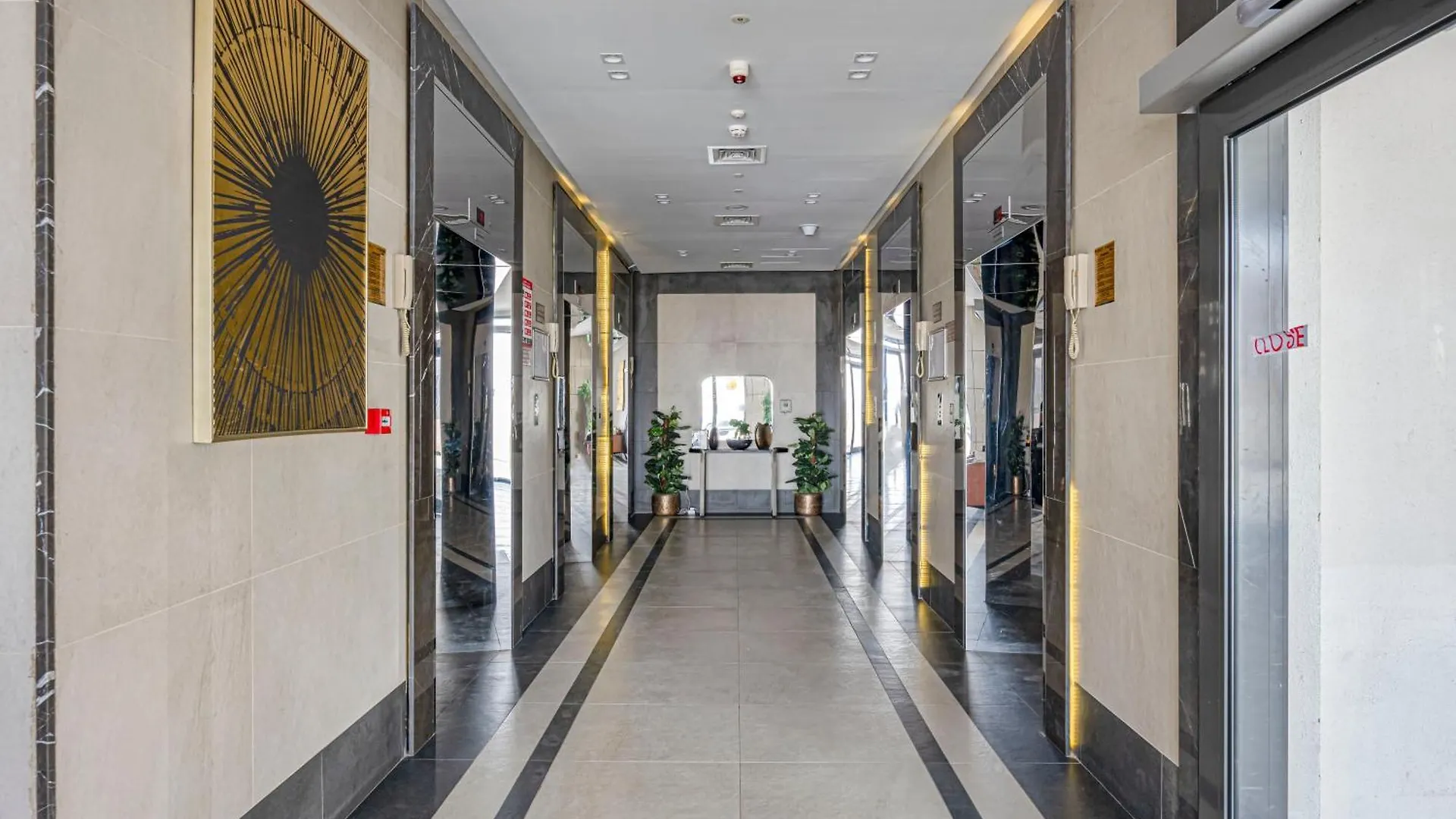 Trendy Dubailand Studio For Stylish Travelers Apartment Dubai