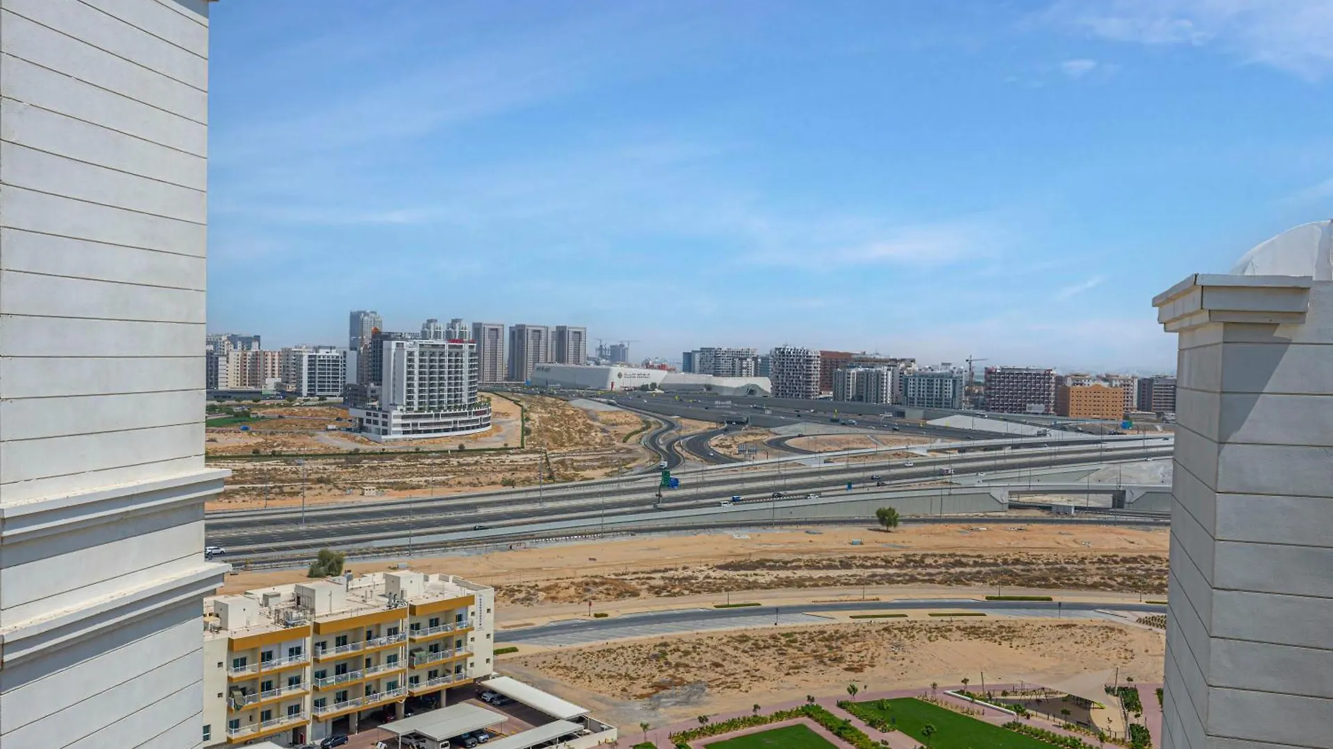 Trendy Dubailand Studio For Stylish Travelers Apartment Dubai